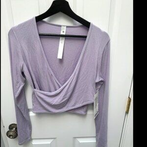 Lululemon Wrap front ribbed long sleeve top - Color Lile Size 10